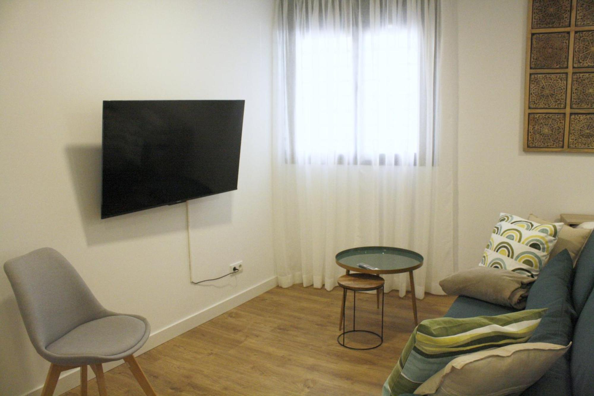 Madrid Urban Suites- Nuevo Apartahotel-7 Apartaments Boutique Full Equiped Екстер'єр фото